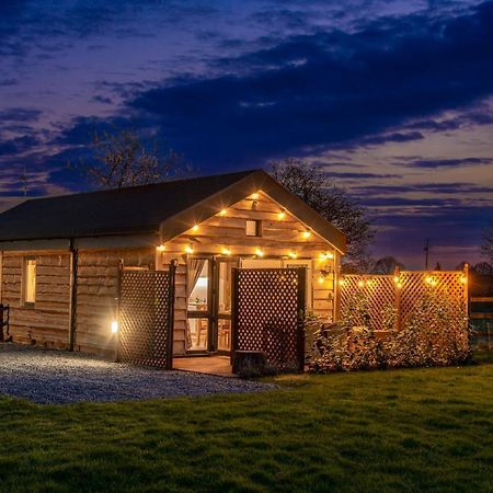 Вілла Montana Log Cabin - Ockeridge Rural Retreats Wichenford Екстер'єр фото